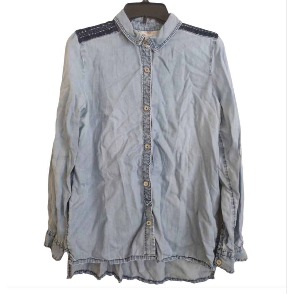 Holding Horses Anthropologie Tencel Embroidery Light Blue Button-Up Shirt Medium